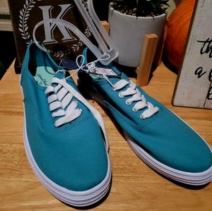 Universal Thread Canvas Sneakers